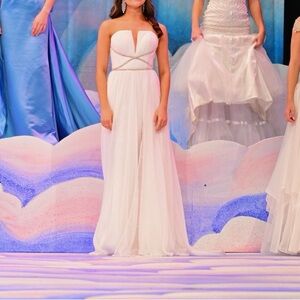 Jovani White Strapless Prom Dress